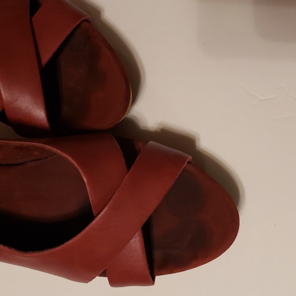 UGG Hazel Leather Slingback Cork Wedge Sandal sz 10 - Picture 3 of 7